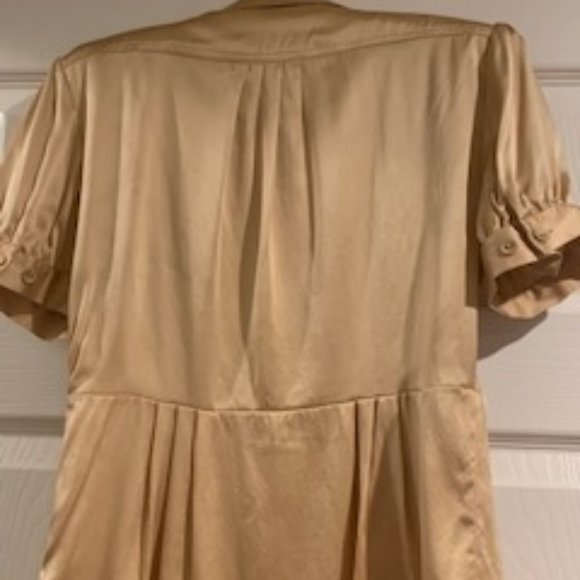 Ultra-Feminine Gold Silk Cap-Sleeve Blouse - Picture 6 of 9
